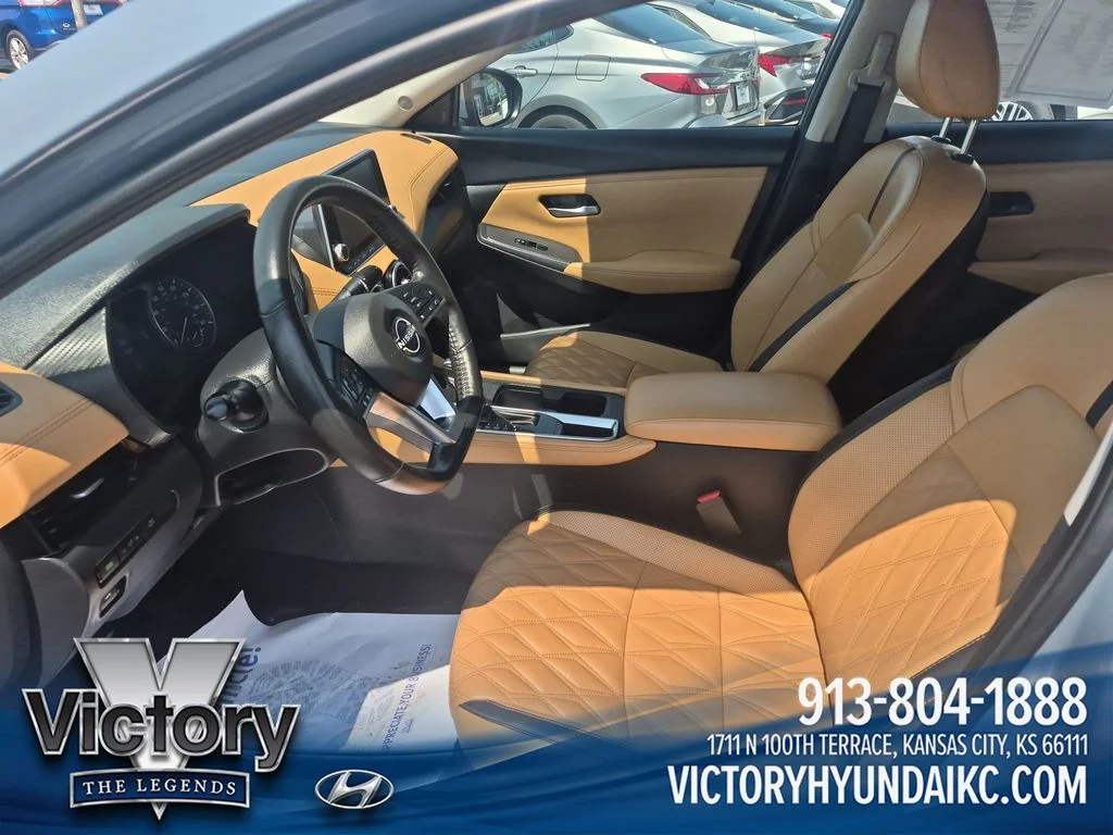 Used 2025 Gray Nissan SV image 11