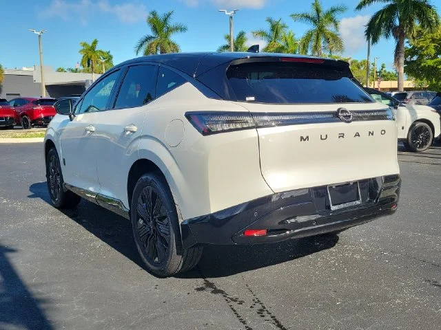New 2027 Everest White Pearl TriCoat / Super Black Two-tone Nissan Dark Armor image 6