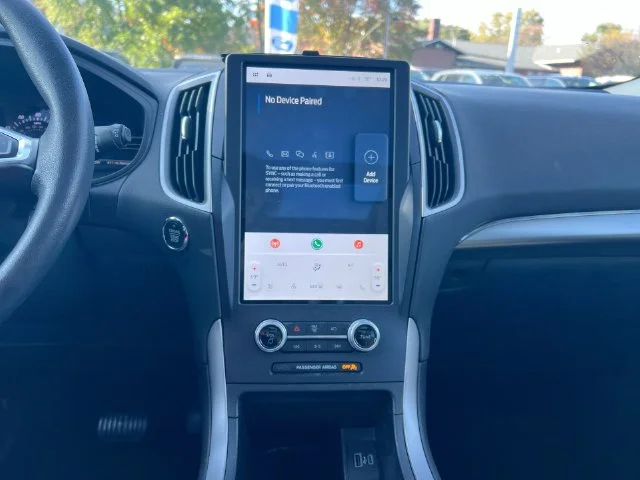 Used 2022 Gray Ford SEL image 21