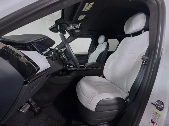 Certified Used 2024 White Land Rover Autobiography image 11