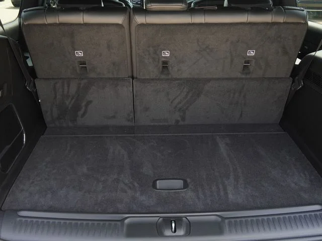 New 2026 Bright White Clear-Coat Exterior Paint Jeep Limited Altitude image 12