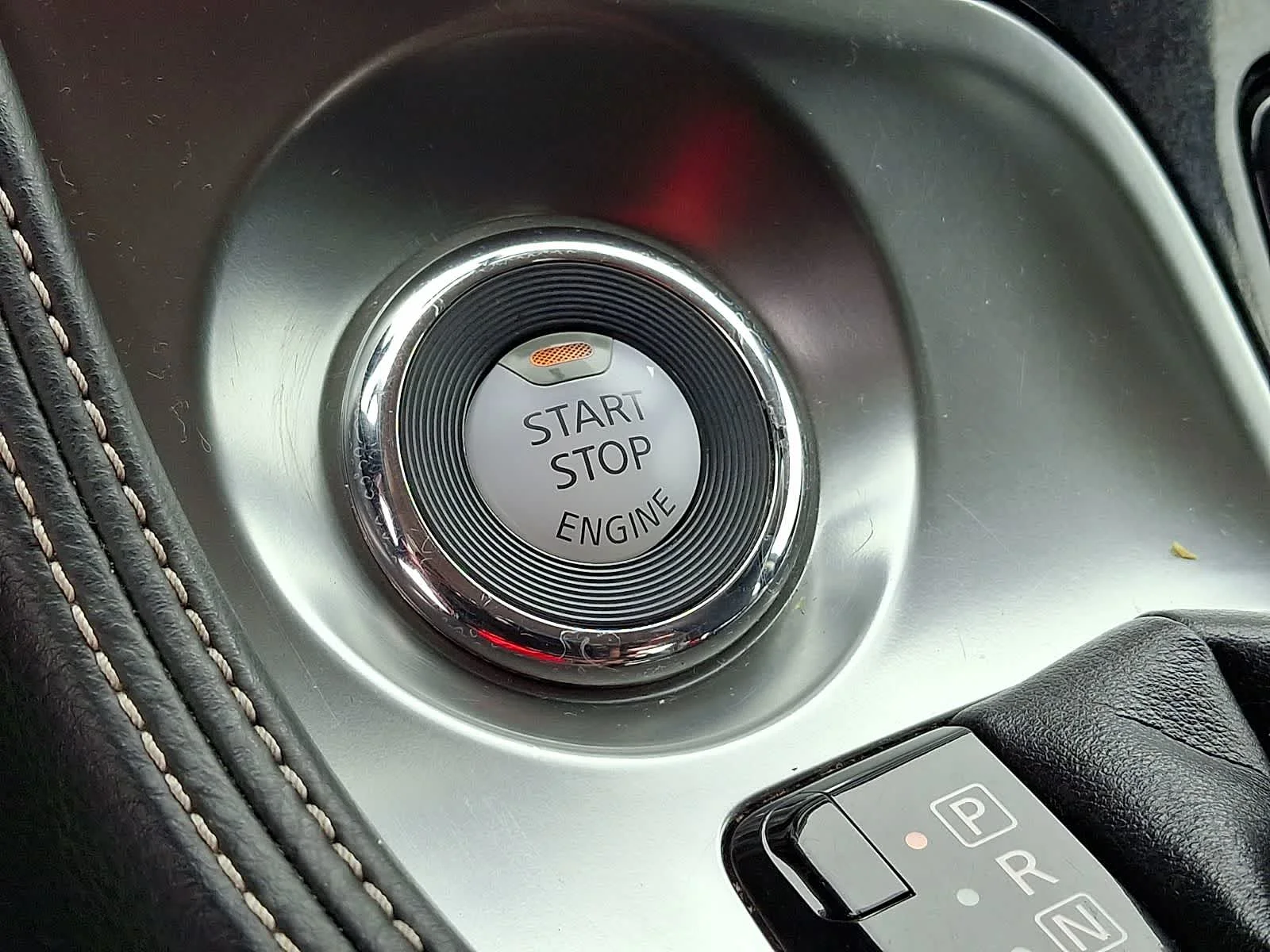 Used 2019 Gun Metallic Nissan SL image 26