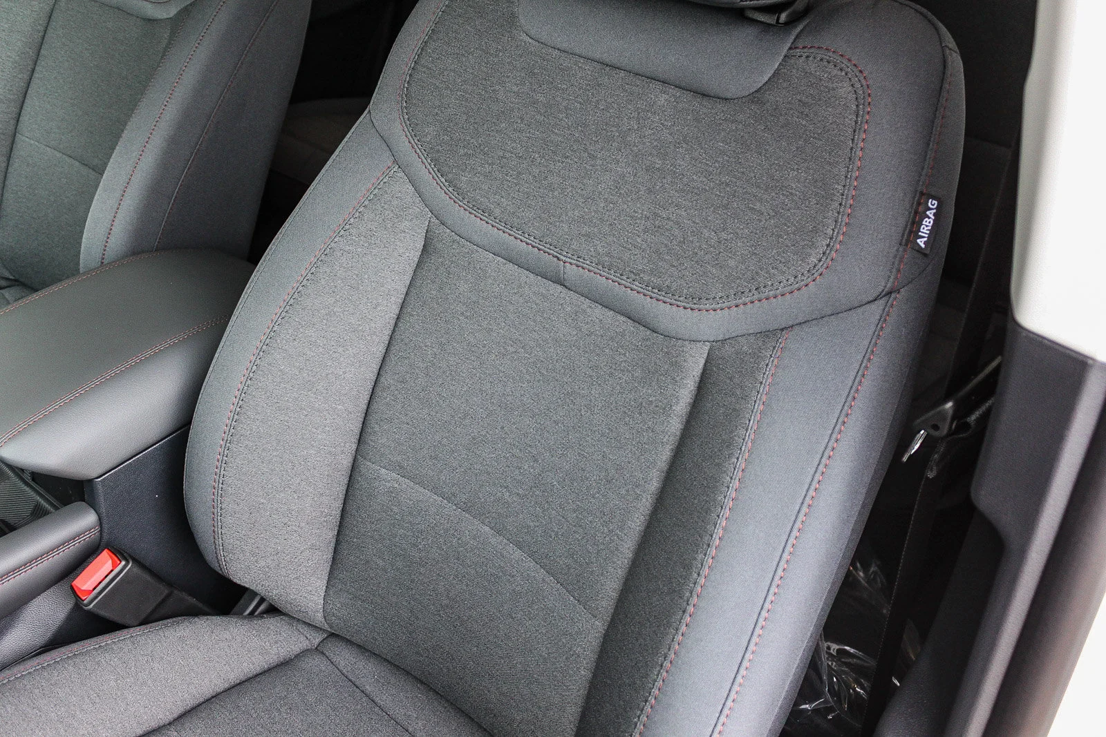 New 2026 Star White Metallic Tri-Coat Ford Active image 28