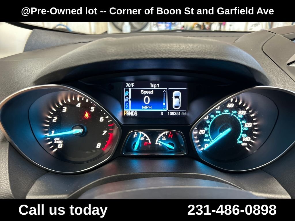Used 2016 Silver Ford SE image 23