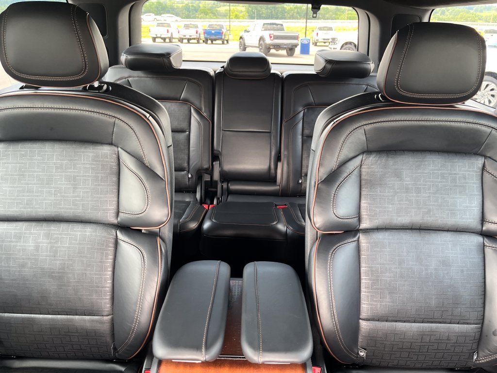Used 2025 Gray Lincoln Black Label image 23