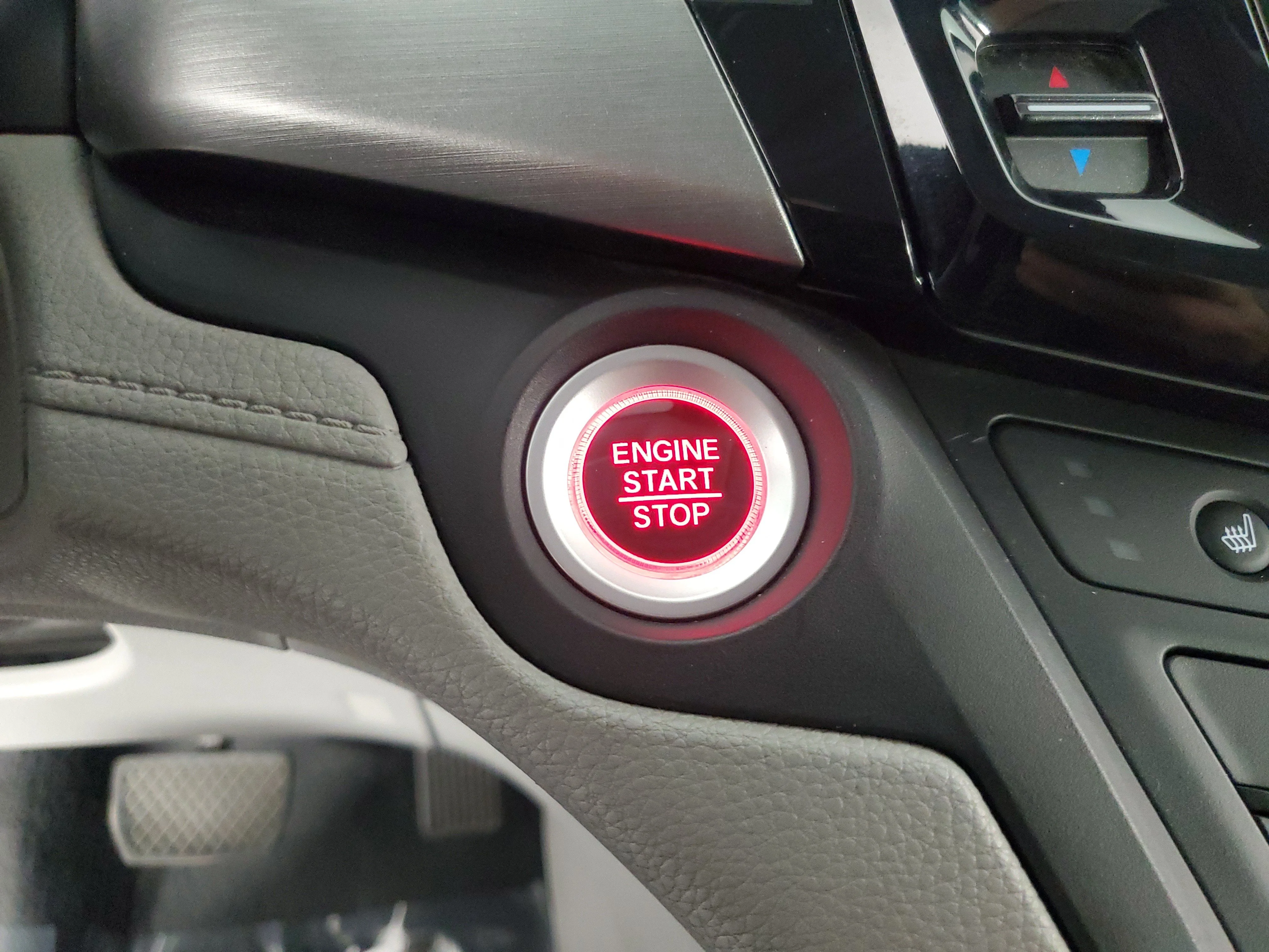 Used 2018 Modern Steel Metallic Honda EX-L image 19