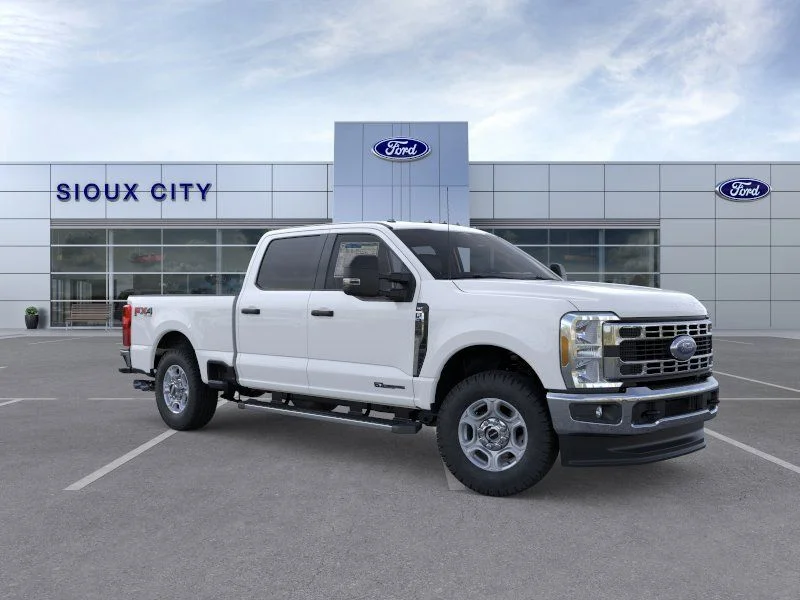 New 2026 Oxford White Ford F-250® XLT image 7