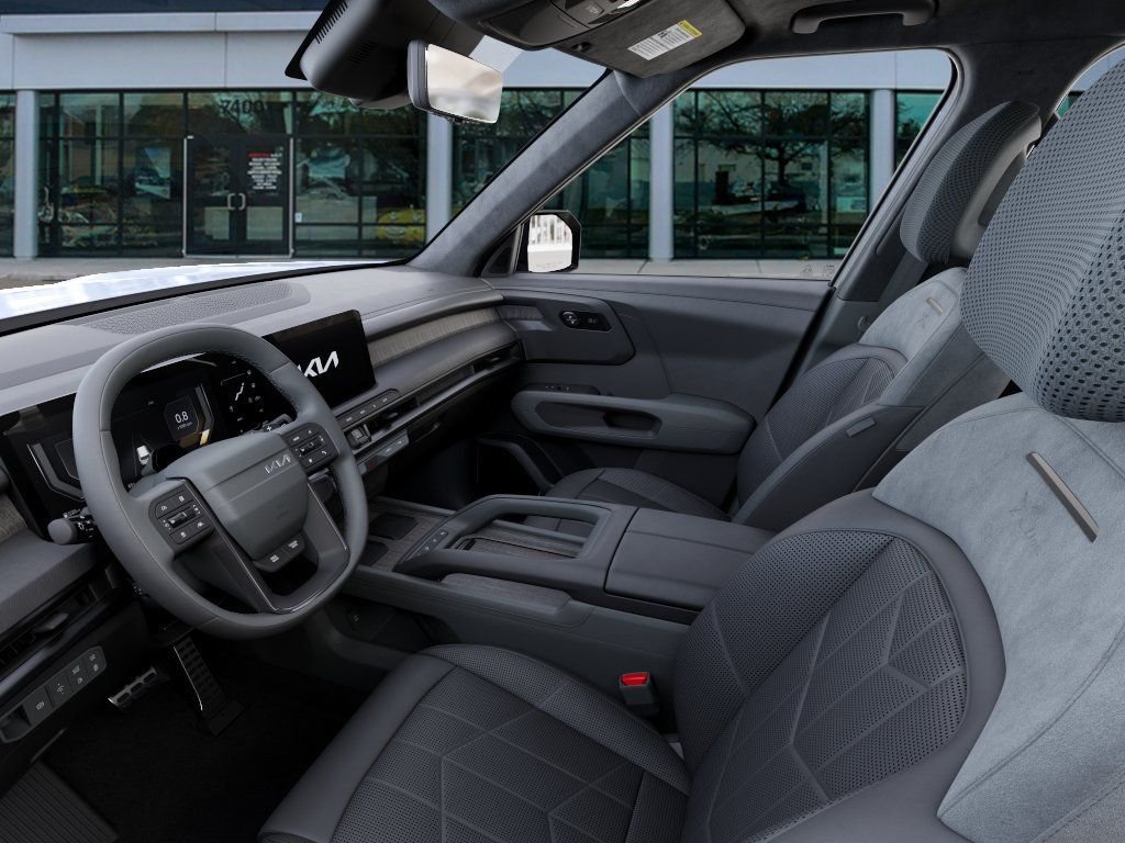 New 2027 White Kia  image 17