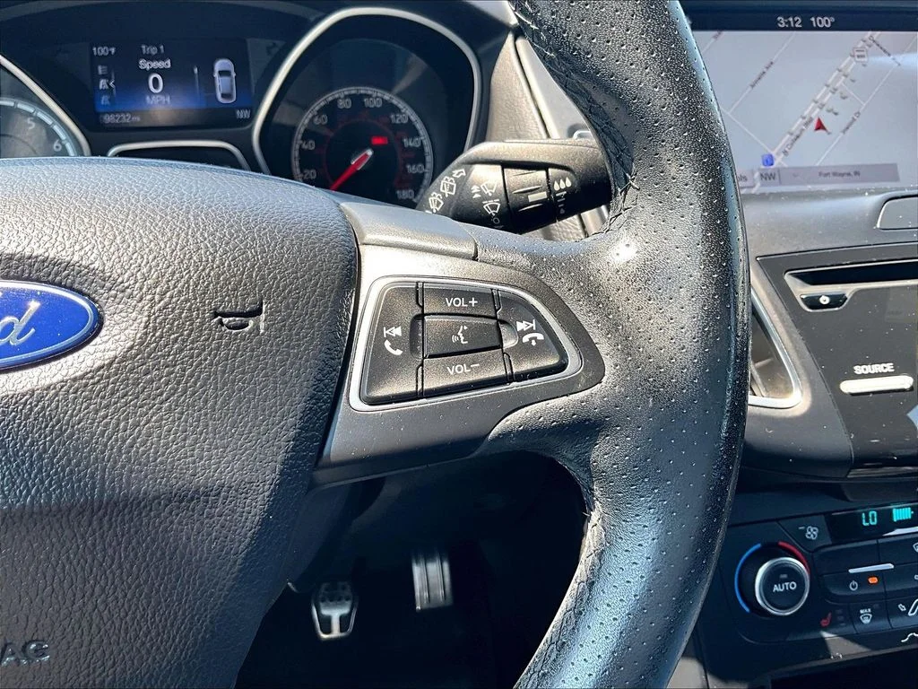 Used 2016 Blue Ford ST image 17