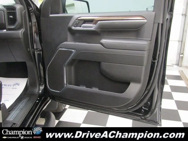 2024 Chevrolet Silverado 1500 RST - Photo 40