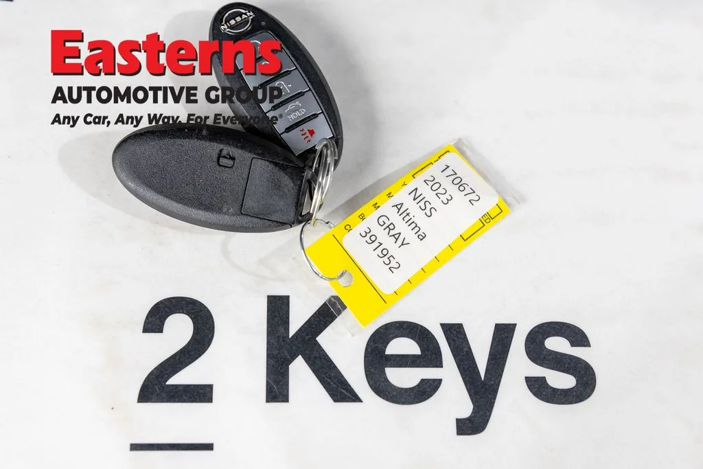 Used 2023 Gray Nissan 2.5 SV image 26