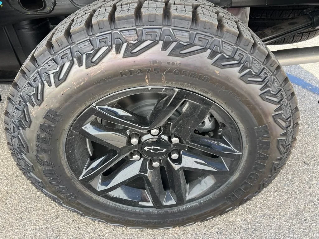 New 2026 Sterling Gray Metallic Chevrolet Custom Trail Boss image 31