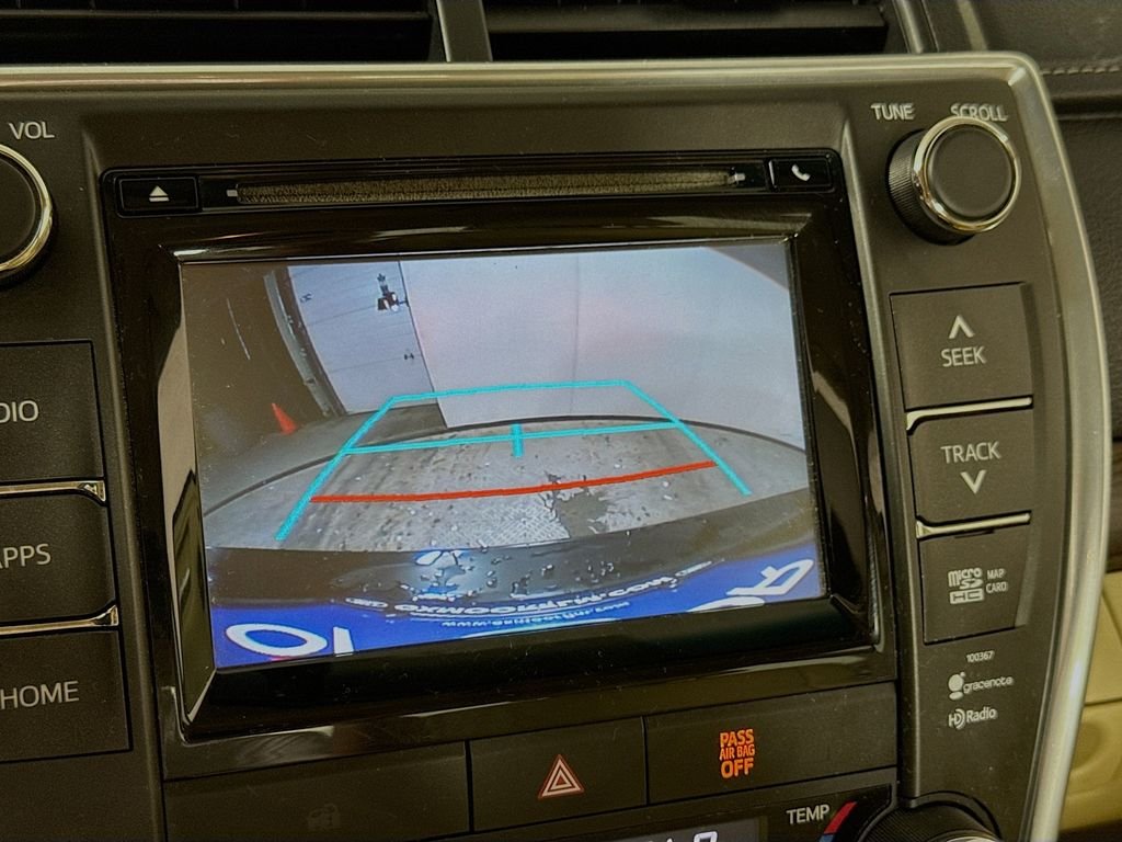Used 2015 Attitude Black Toyota XLE image 4