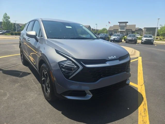 2025 Kia Sportage 2.5 LX AT's photo