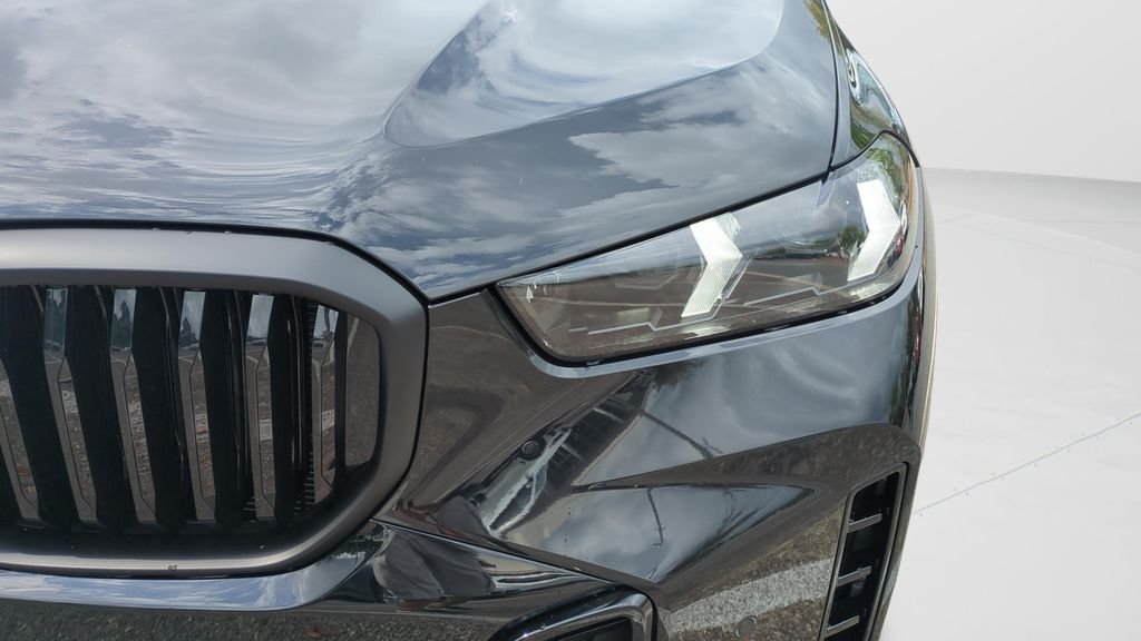 New 2026 Black Sapphire Metallic BMW xDrive50e image 17