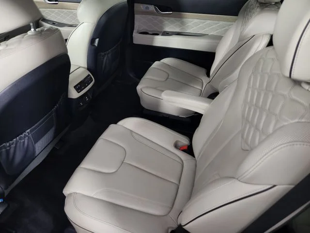 Used 2022 Gray Hyundai Calligraphy image 16