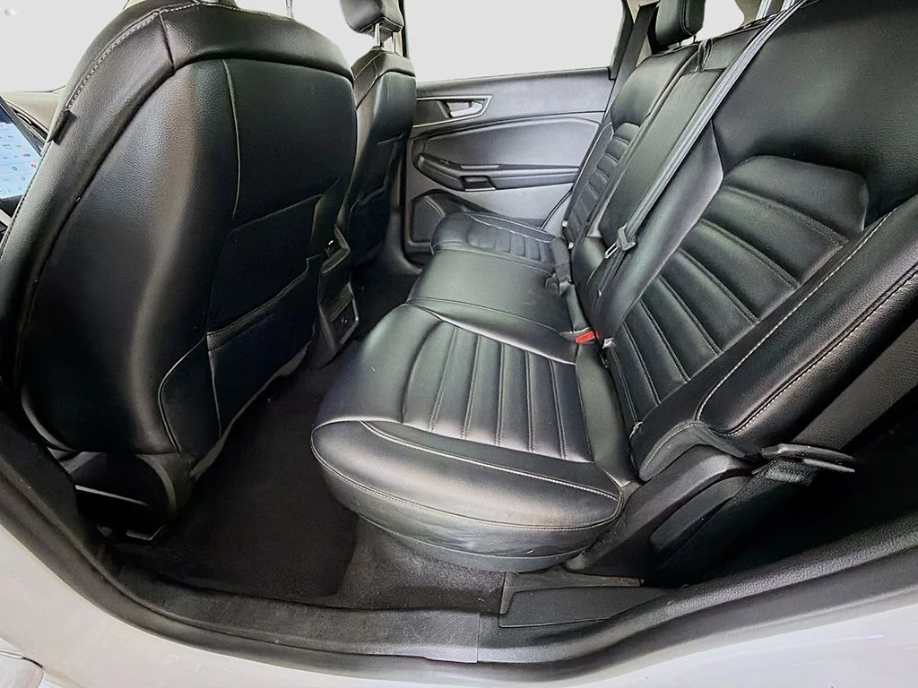 Used 2023 Oxford White Ford SEL image 21