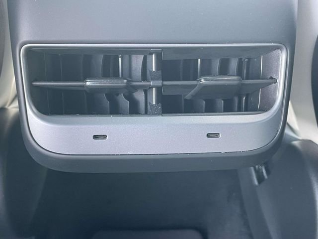 2023 Tesla Model Y Long Range - Photo 13