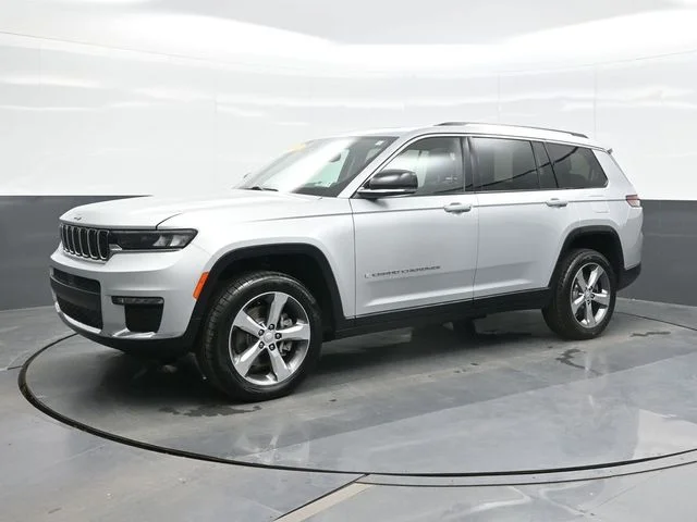 Used 2021 Silver Jeep Limited image 5