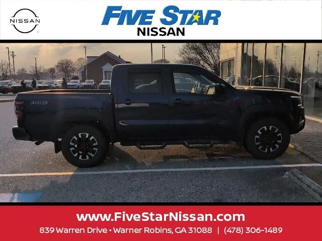 Used 2022 Blue Nissan PRO-4X image 16