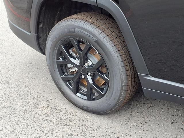 New 2026 Diamond Black Crystal Pearlcoat Jeep Laredo image 52