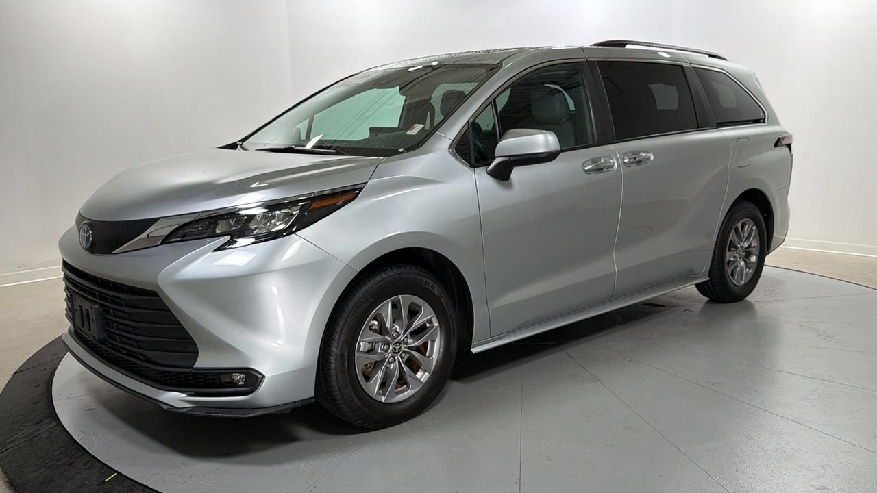 Certified Used 2025 Silver Toyota XLE image 1
