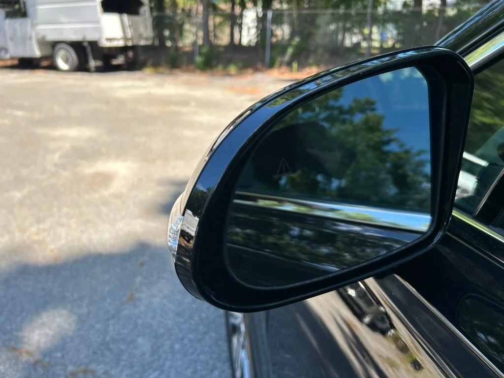 Used 2023 Black Hyundai SEL image 11