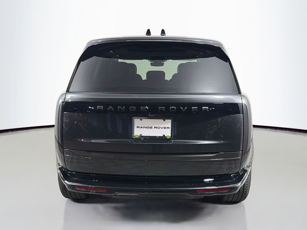 New 2026 Carpathian Grey Land Rover SE image 6