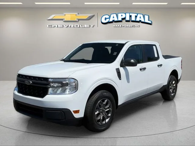 Used 2024 White Ford XLT image 1
