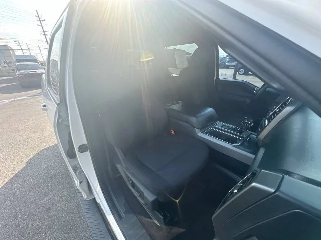 Used 2020 White Ford XLT image 27