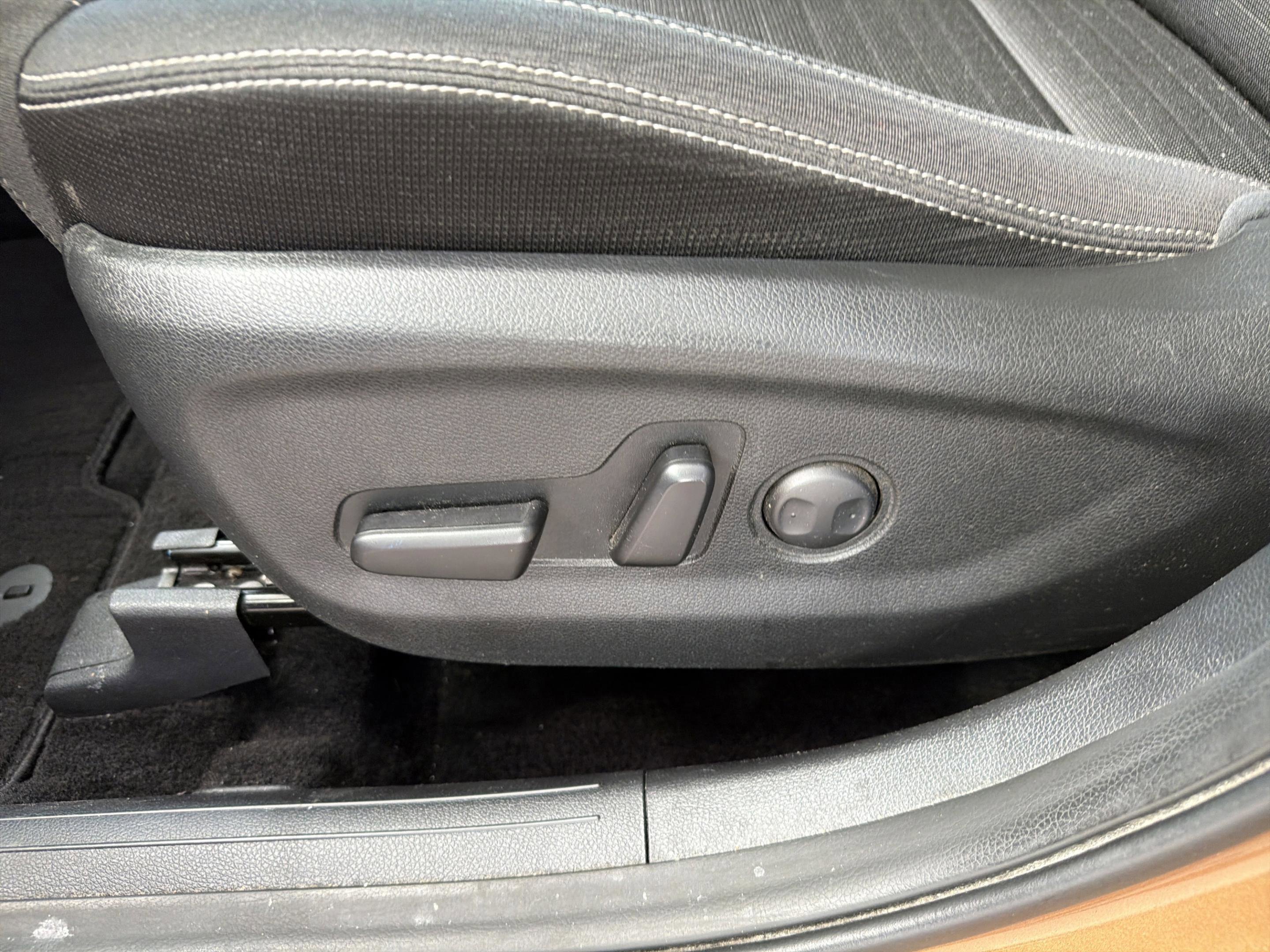 Used 2021 Burnished Copper Kia LX image 28