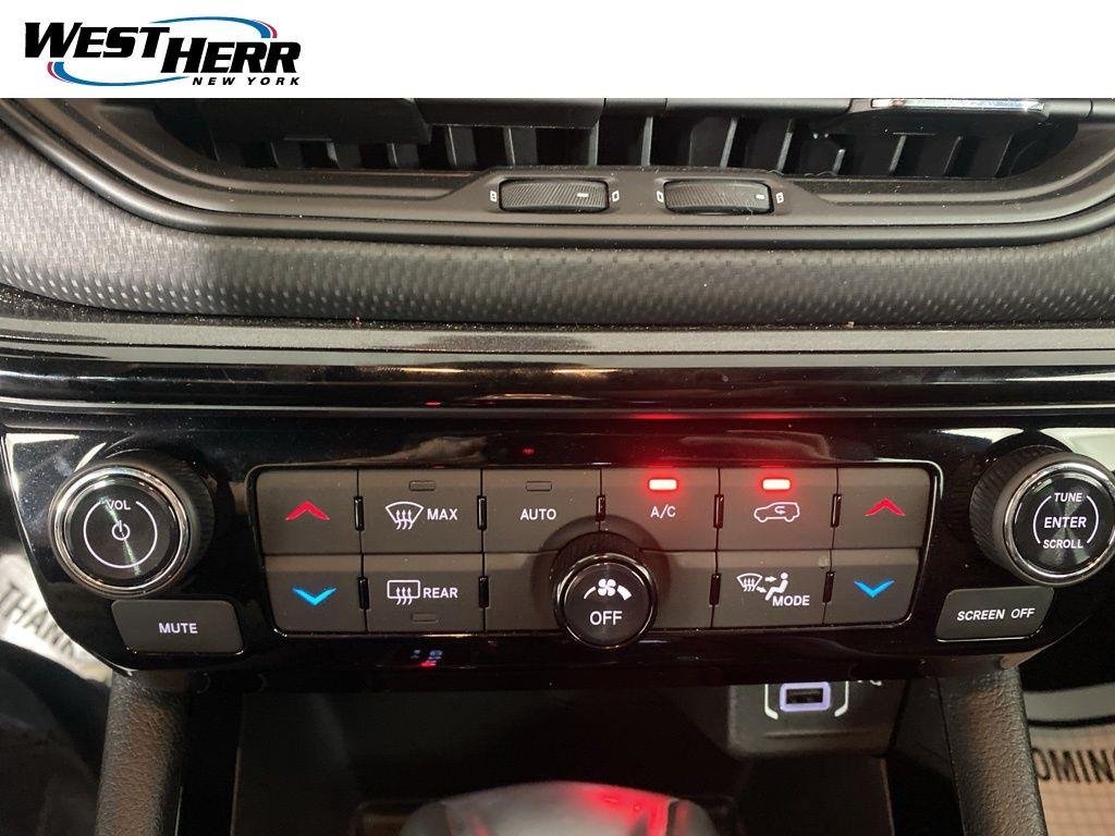 Used 2026 Hydro Blue Pearlcoat Jeep Limited Altitude image 6