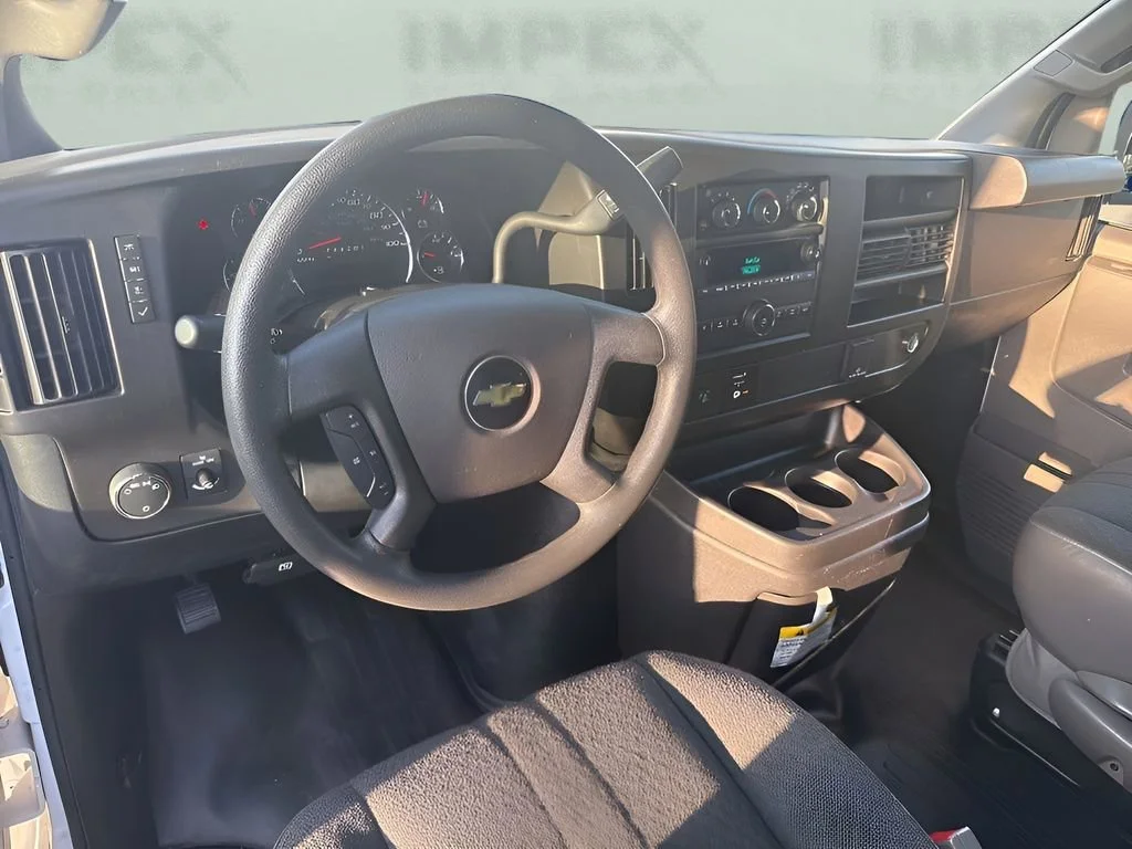 Used 2023 Summit White Chevrolet WT image 14