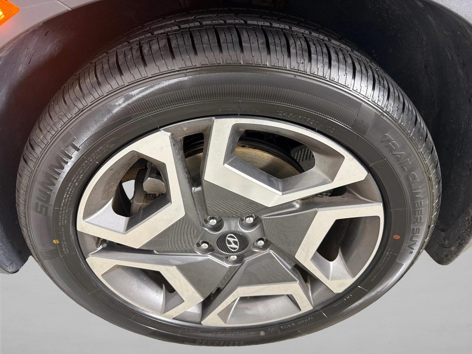 Used 2023 Abyss Black Pearl Hyundai SEL image 13