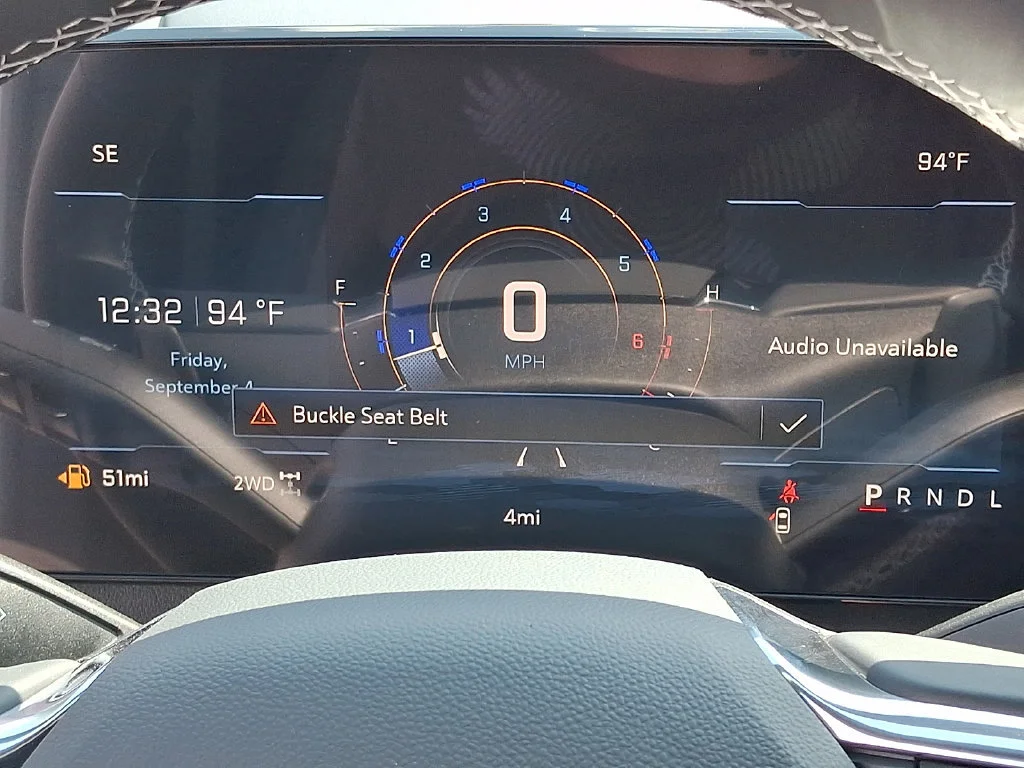 New 2027 Summit White Chevrolet LT image 18