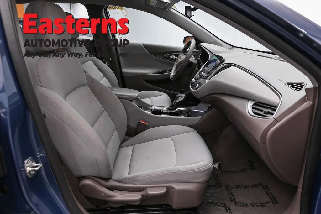 Used 2025 Blue Chevrolet LT image 24