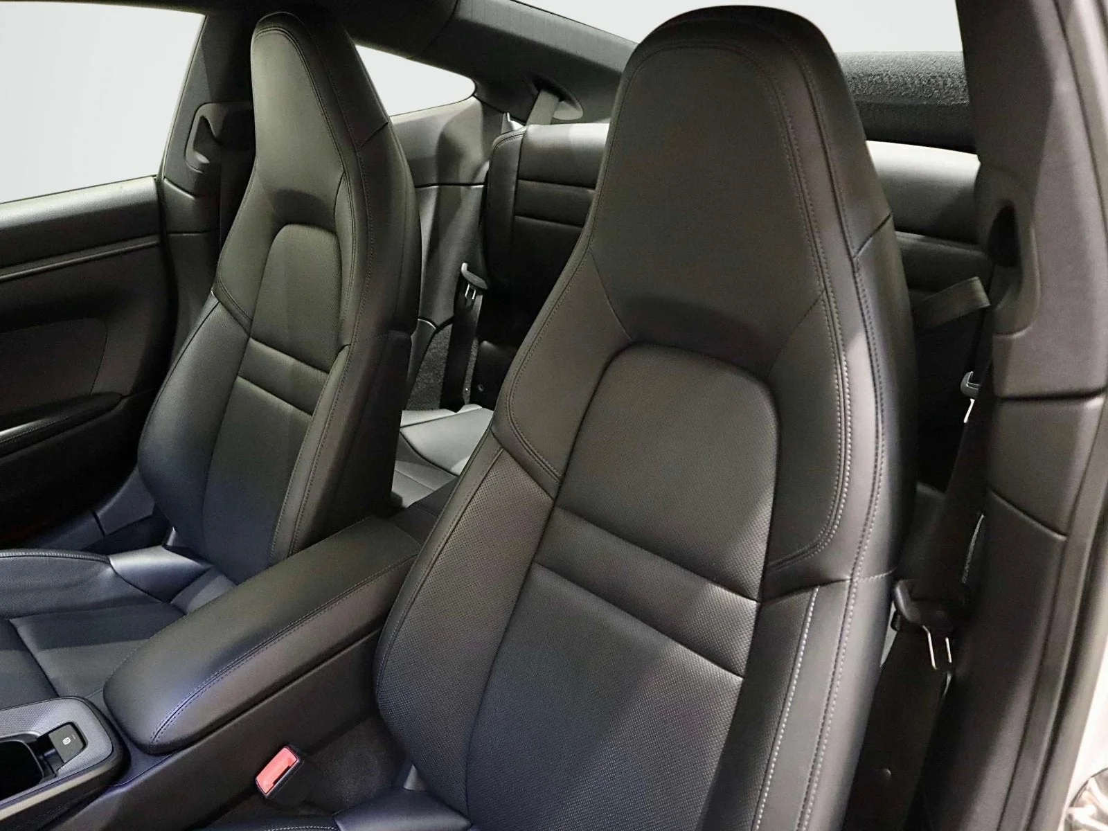 Used 2022 Agate Grey Metallic Porsche Carrera S image 21