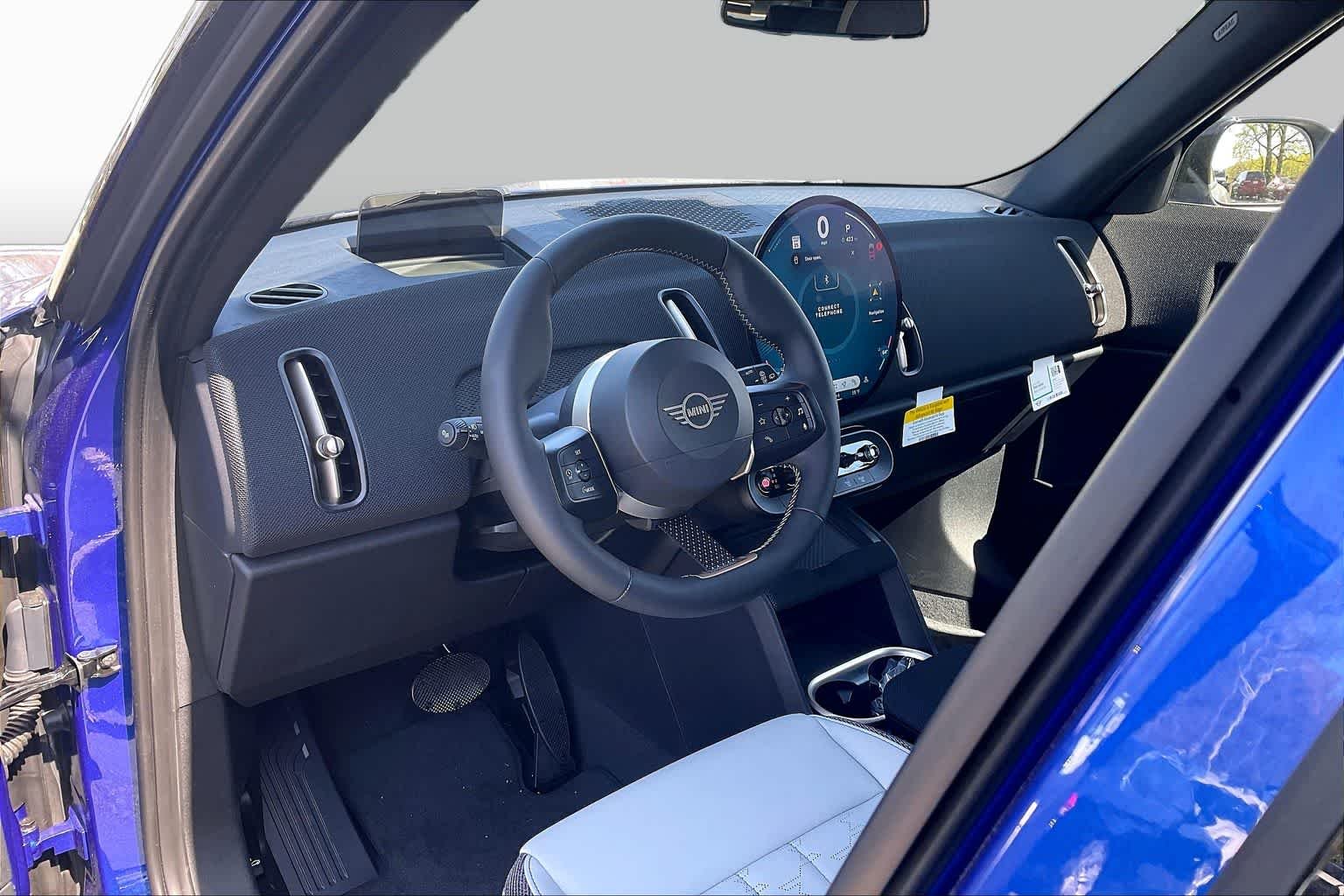 New 2026 Blazing Blue Metallic MINI Oxford Edition image 9
