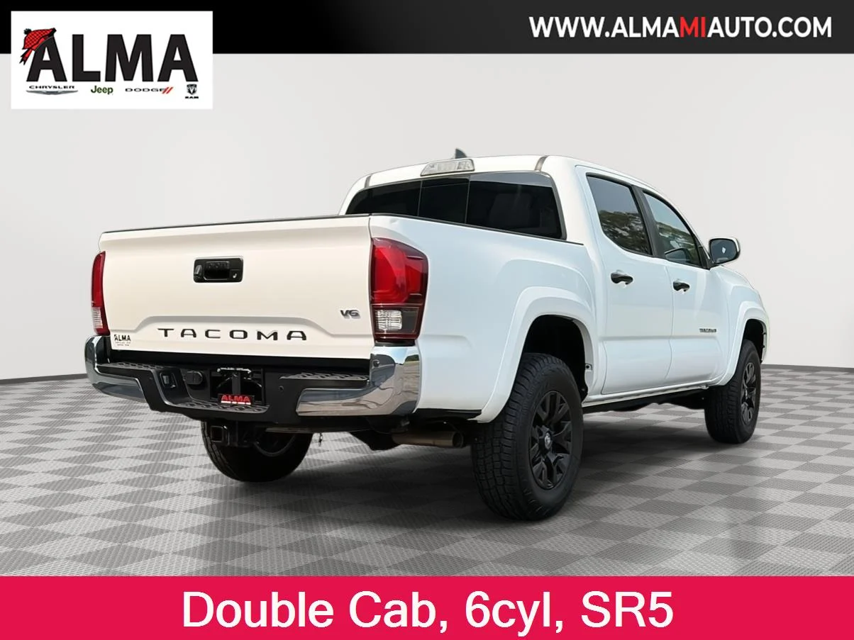Certified Used 2019 Super White Toyota SR5 image 3