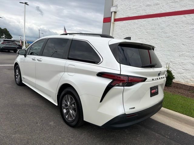 Used 2021 White Toyota XLE image 7