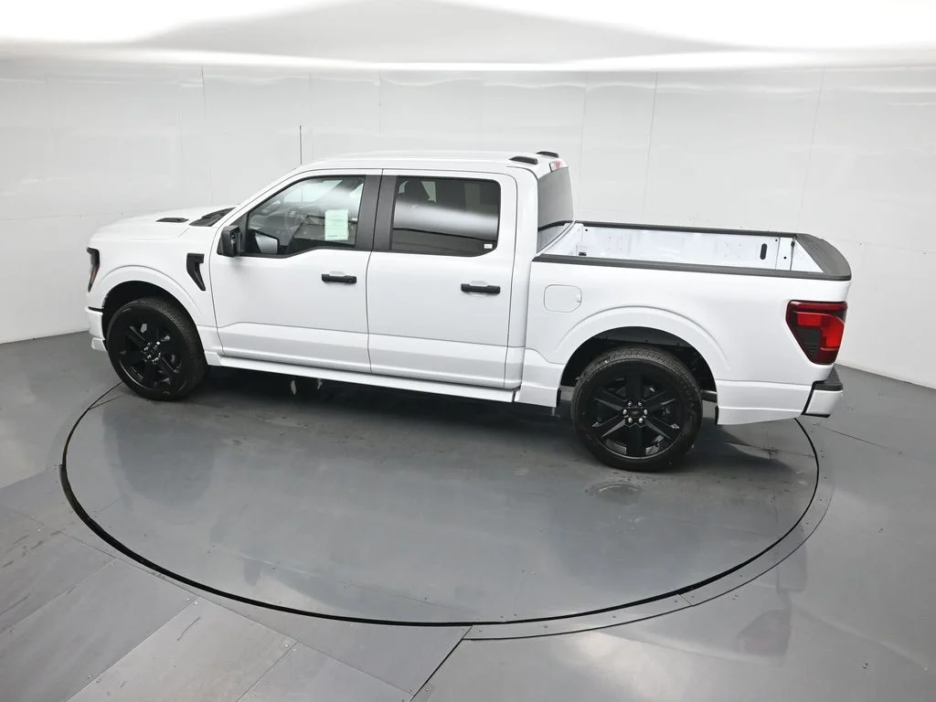 New 2026 Oxford White Ford STX image 41
