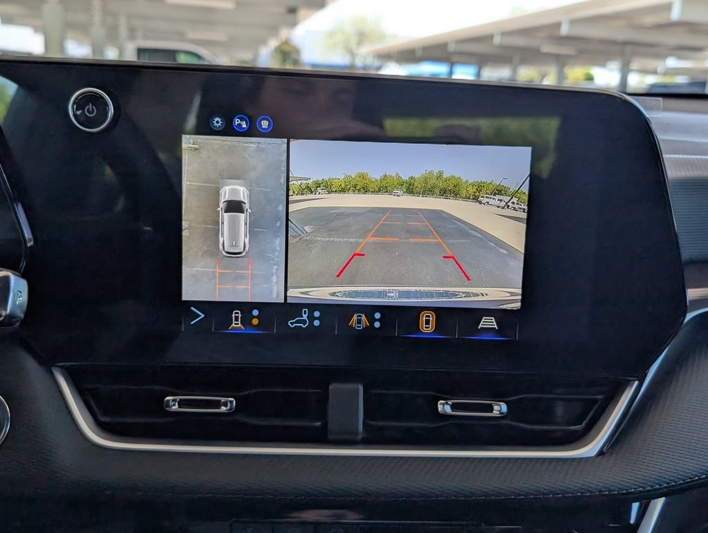 2027 Chevrolet Equinox LT - Photo 20