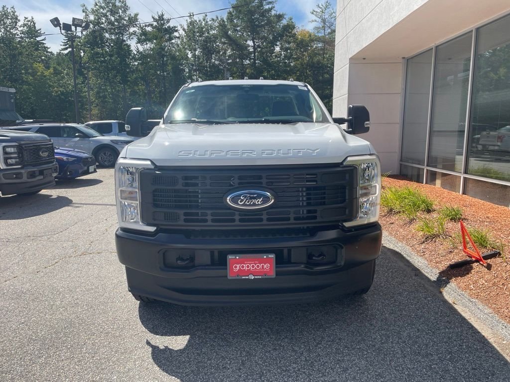 New 2026 Oxford White Ford F-350® XL image 3