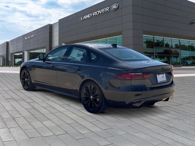 New 2024 Carpathian Grey Jaguar R-Dynamic SE image 3