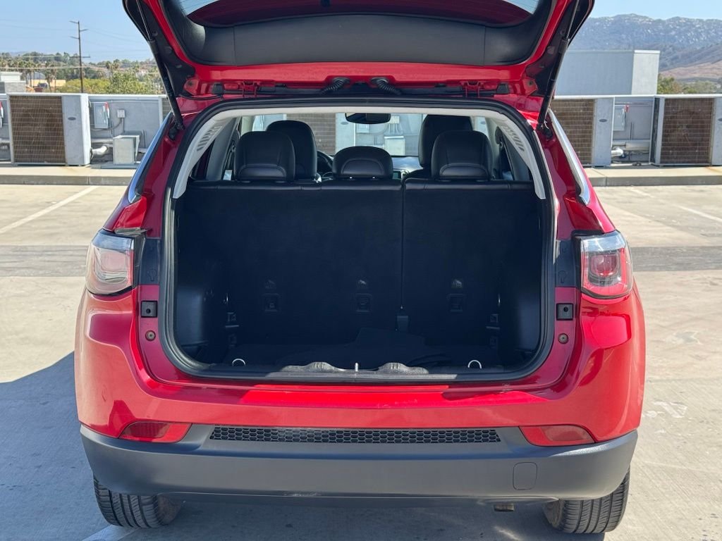 Used 2020 Red Line Jeep Latitude image 21