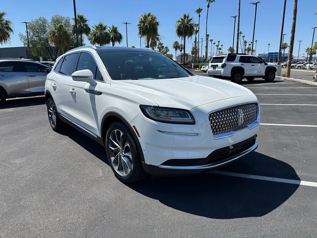 Used 2022 White Lincoln Reserve image 26