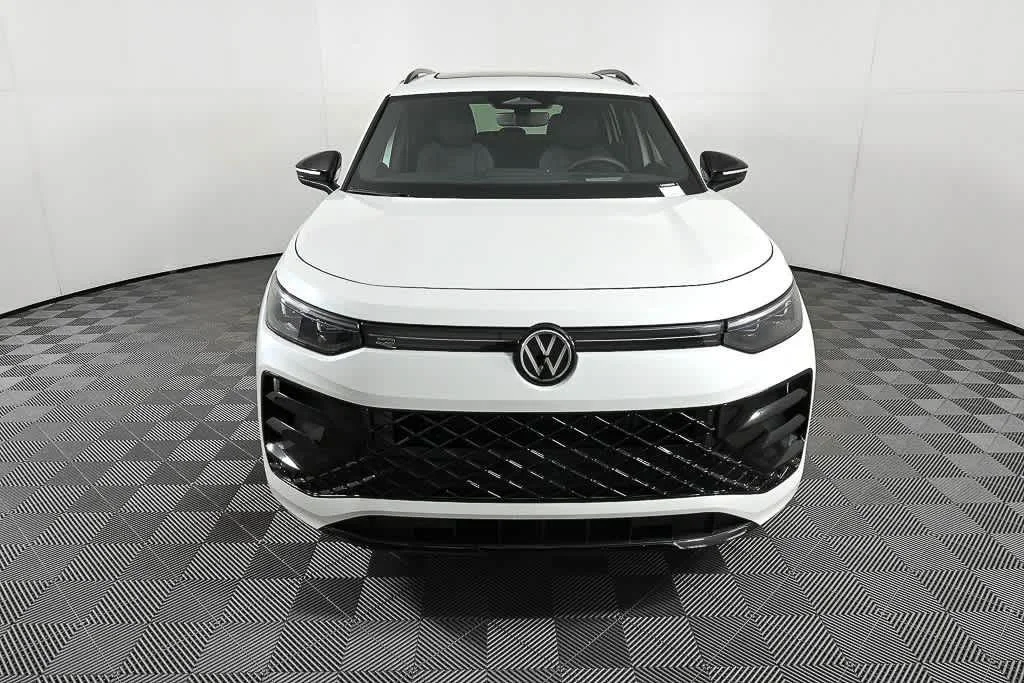 New 2026 Opal White Pearl Volkswagen SE R-Line Black image 35