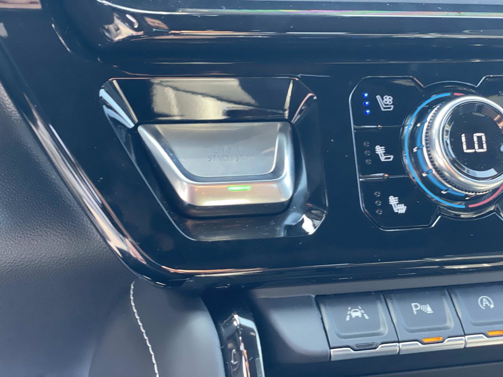 2026 GMC Sierra 1500 AT4X - Photo 18