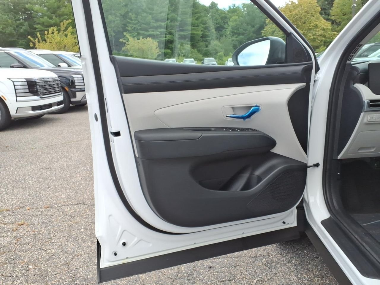 New 2026 Serenity White Pearl Hyundai SEL Premium AWD image 9