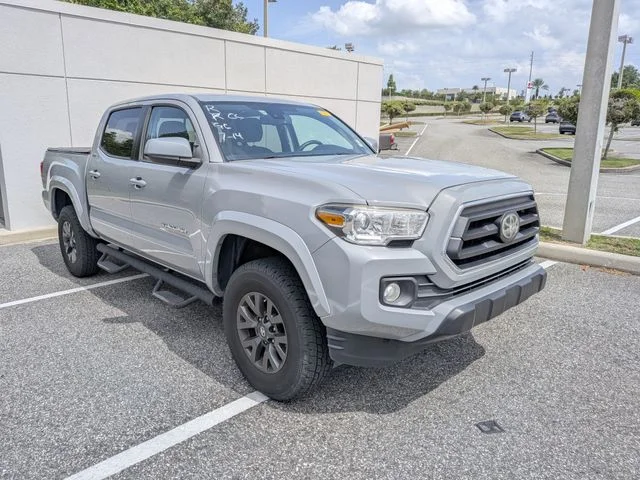 Used 2020  Toyota SR5 image 1